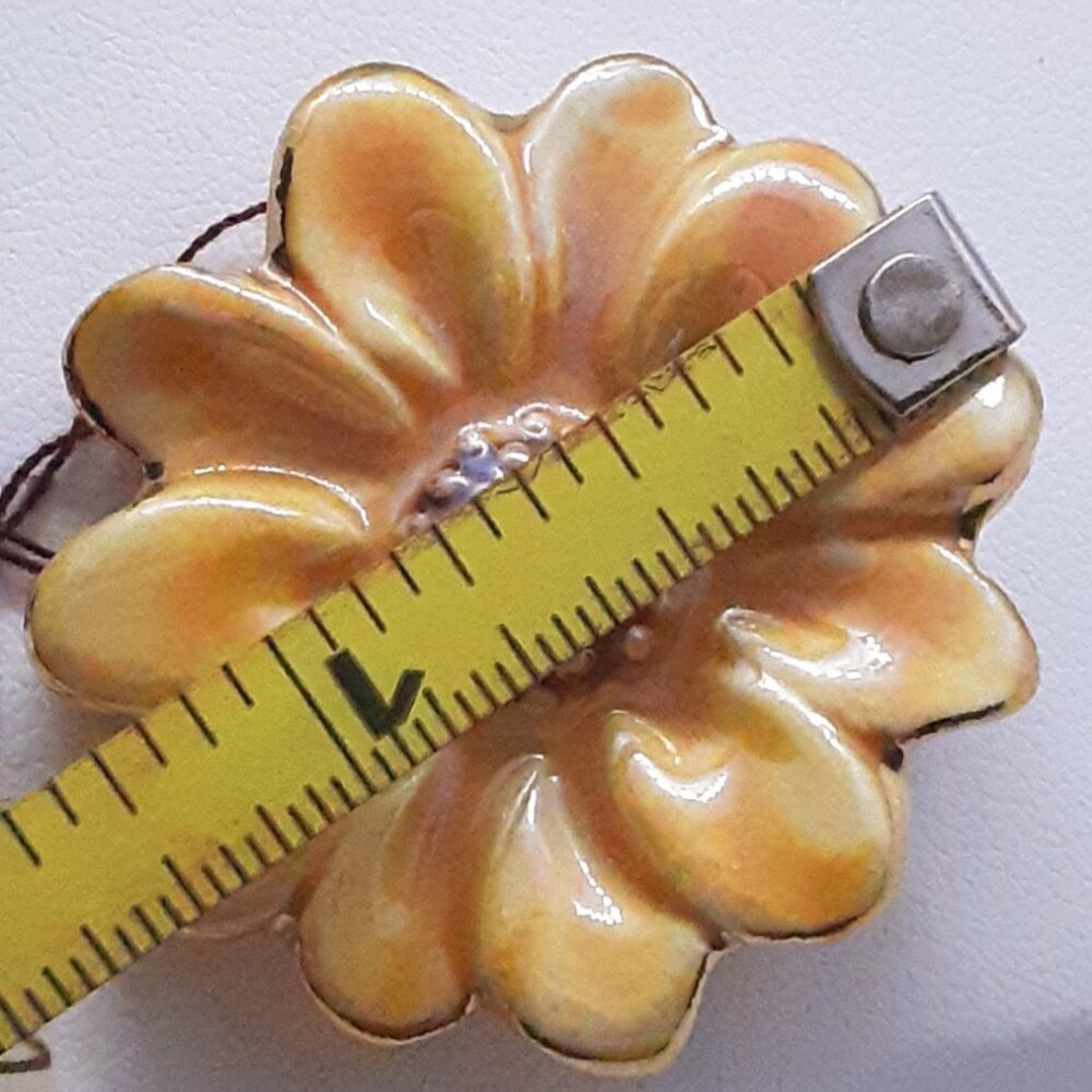 Sunflower Festival!! NEW Collectable Art to Wear Yellow Sunflower Pin - Picture 3 of 10